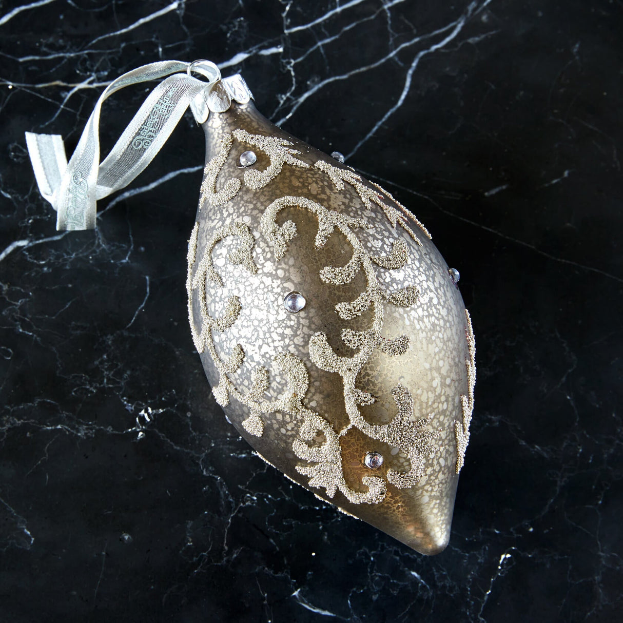 Joulukoriste ruskeat pisarat 4 kpl