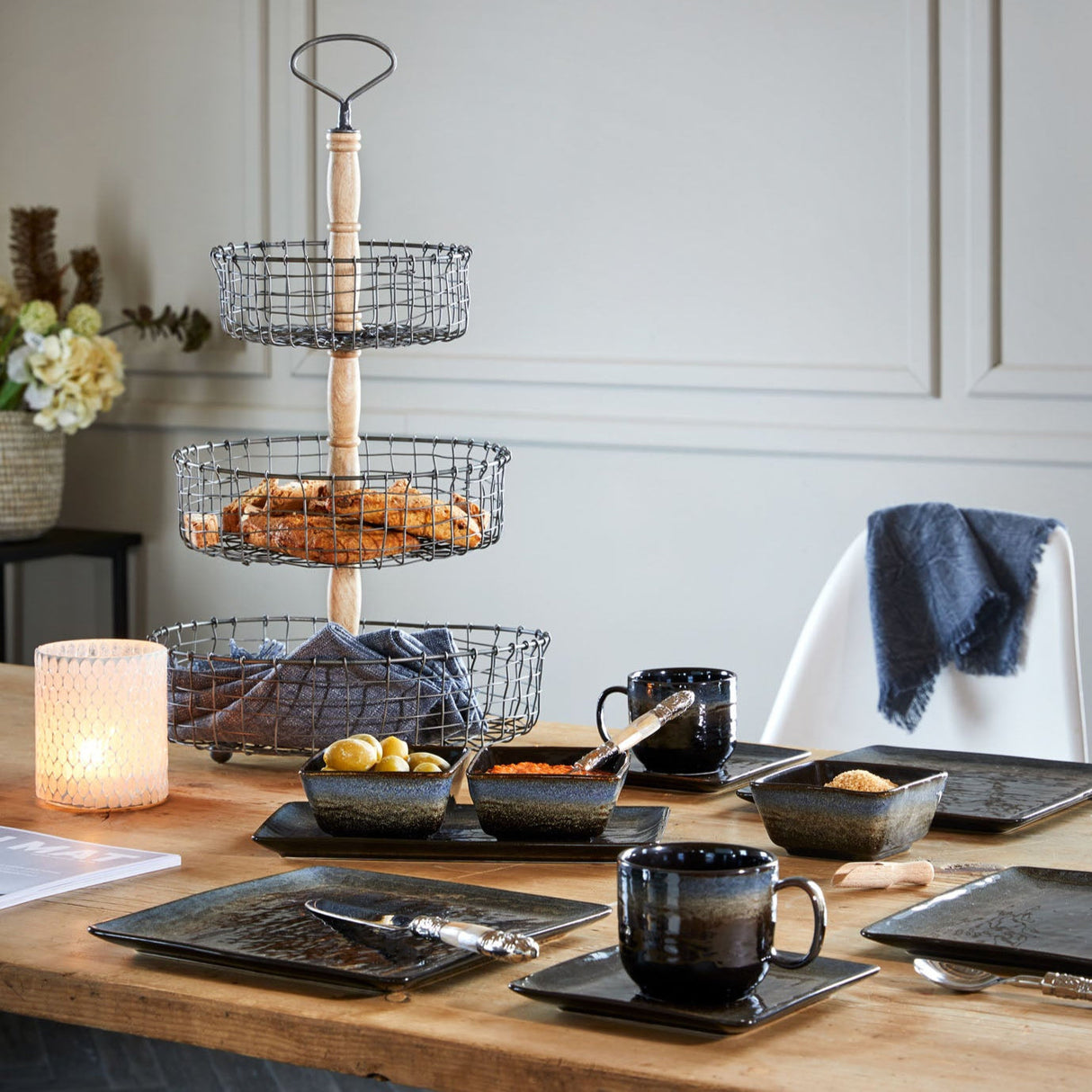 Nordic Night kahvikuppi ja lautanen 4 kpl.