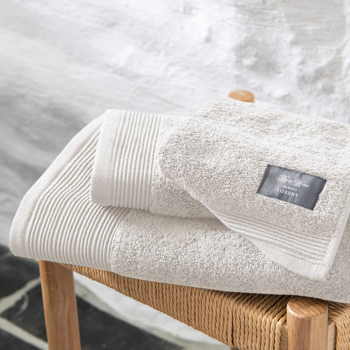 Luxury Off-White pyyhesetti