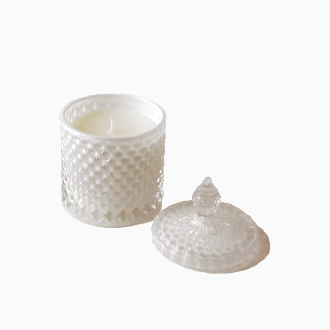 Marilyn White tuoksukynttilä Fireside iso