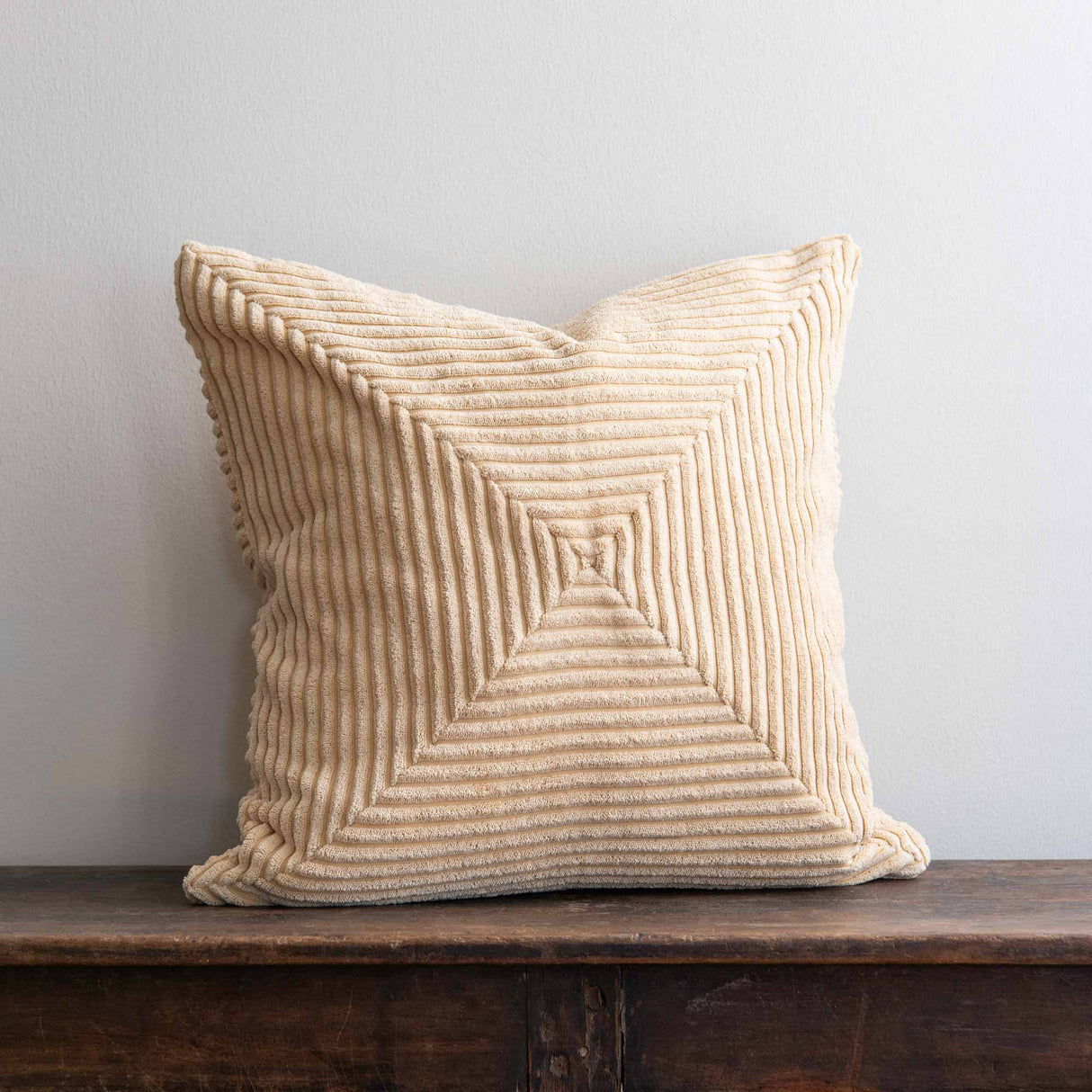Square tyyny sametti beige